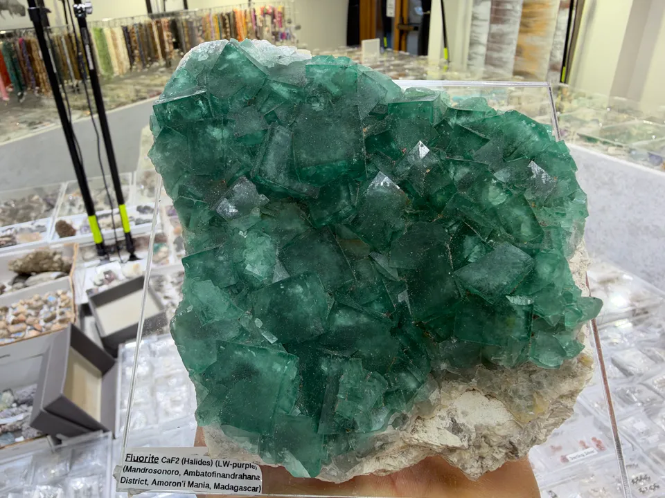 Mineral specimen